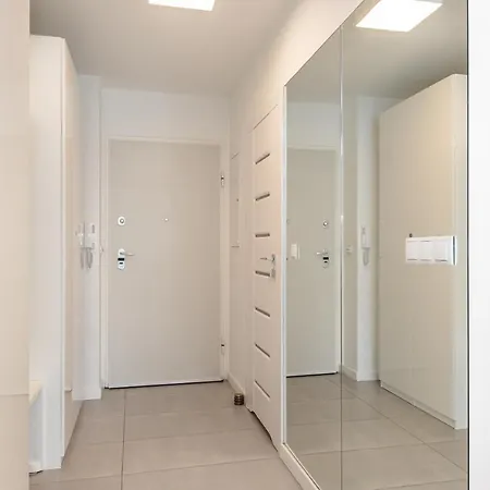 Apartment Super