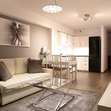 Apartment Super