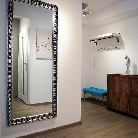 Apartment Super *