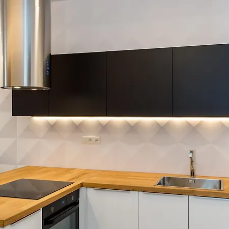 Apartment Super