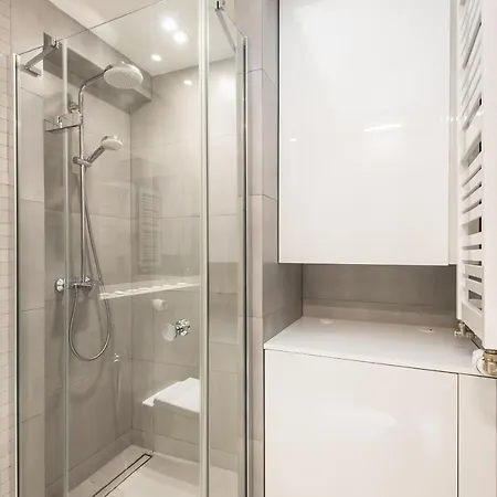 Super Apartment *