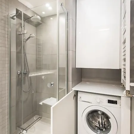 Apartment Super